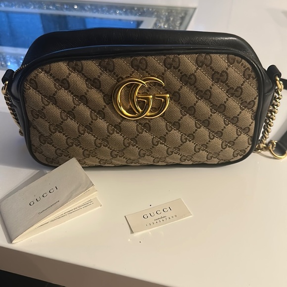 Authentic Gucci crossbody bag - Picture 1 of 6